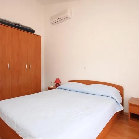 By The Sea - 8274 Daire