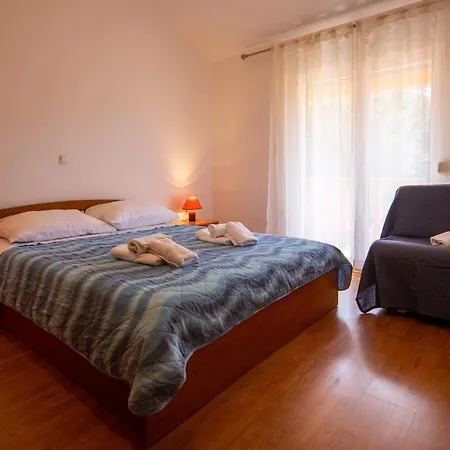 Appartement By The Sea - 8274 Pašman