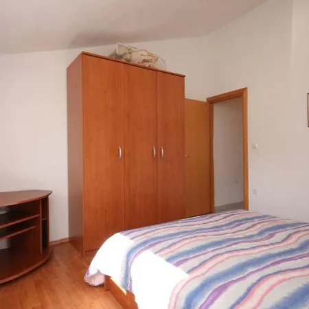 Apartmán By The Sea - 8274 Pašman